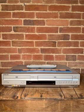 Sony Silver DVD VHS Combo Player with Remote